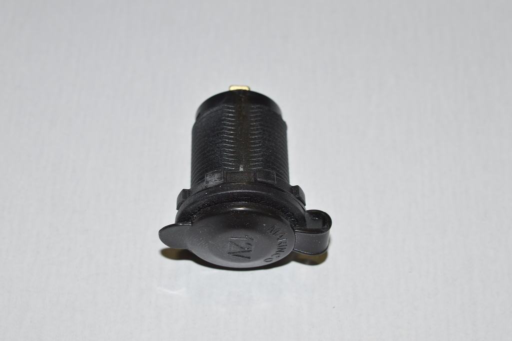 Socket 12V